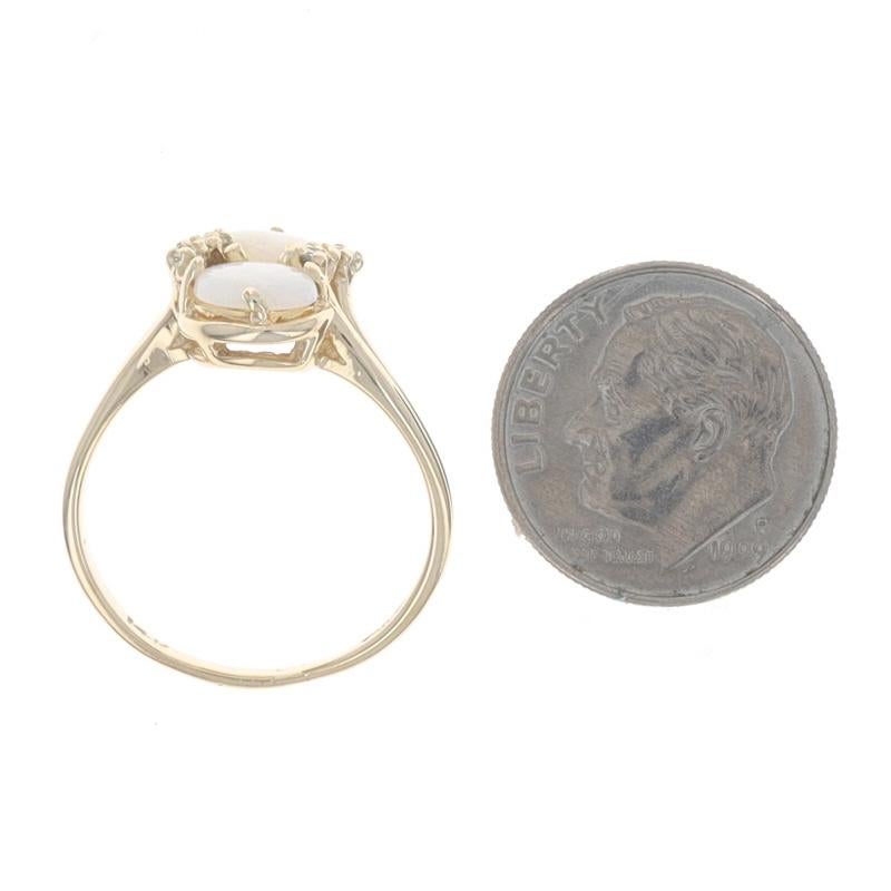 Bague bypass en or jaune opale diamant - 14k Cabochon ovale .74ctw Two-Stone en vente 1
