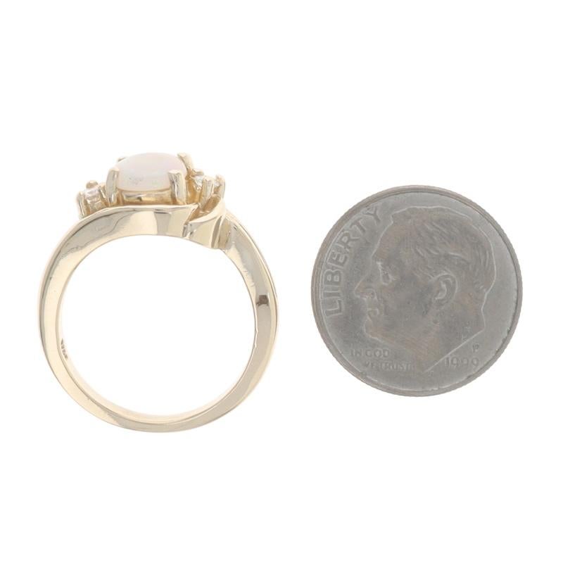 Anello bypass con diamante Opale in oro giallo 14k Cabochon ovale .80ctw in vendita 1