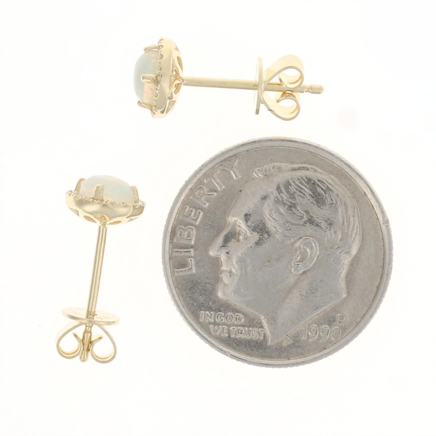 Orecchini a lobo in oro giallo con opale e diamanti -14k Cabochon rotondo da 0,48 ct. in vendita 1