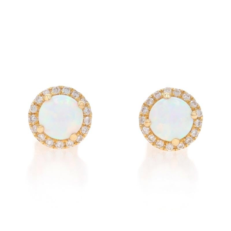 Contenuto del metallo: Oro giallo 14k

Informazioni su A. Stone

Opali naturali
Carati: .70ctw
Taglio: Cabochon rotondo

Diamanti naturali
Carati: .15ctw
Taglio: Rotondo brillante
Colore: G - H
Chiarezza: SI1 - SI2

Carati totali: .85ctw

Stile: