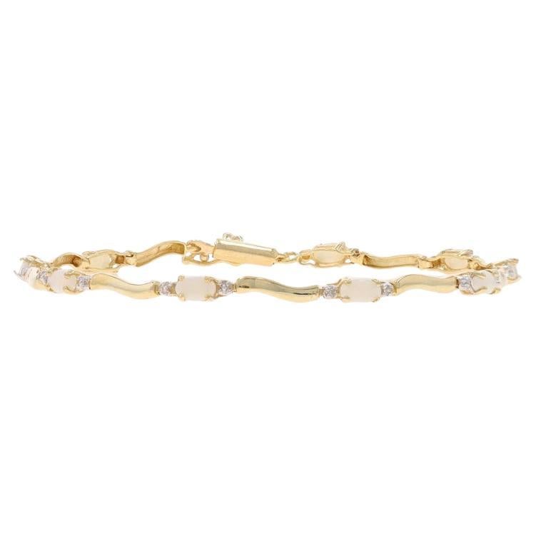 Yellow Gold Opal Diamond Link Bracelet 7" 10k Oval Cabochon 3.76ctw en vente