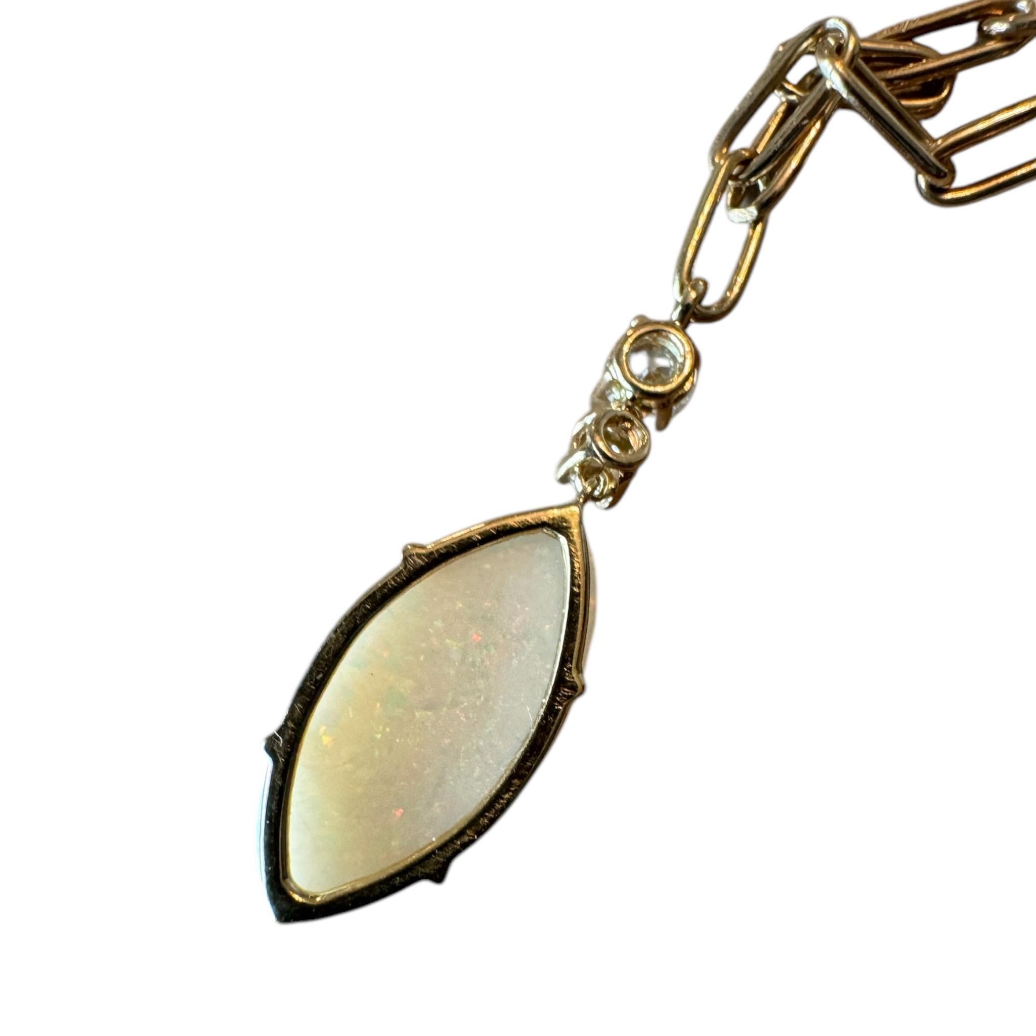 Collier chaîne Paperclip en or jaune, opale et diamants en vente 3