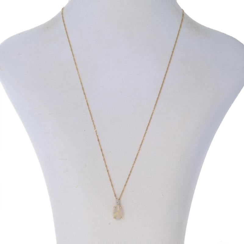 Round Cut Yellow Gold Opal & Diamond Pendant Necklace 18