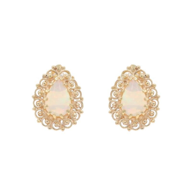 Contenuto del metallo: Oro giallo 14k

Informazioni su A. Stone

Opali naturali
Carati: .68ctw
Taglio: Cabochon a pera
Origine: Australiana

Carati totali: .68ctw

Stile: Borchia grande
Tipo di chiusura: Chiusura a farfalla
Tema: Dot Dot