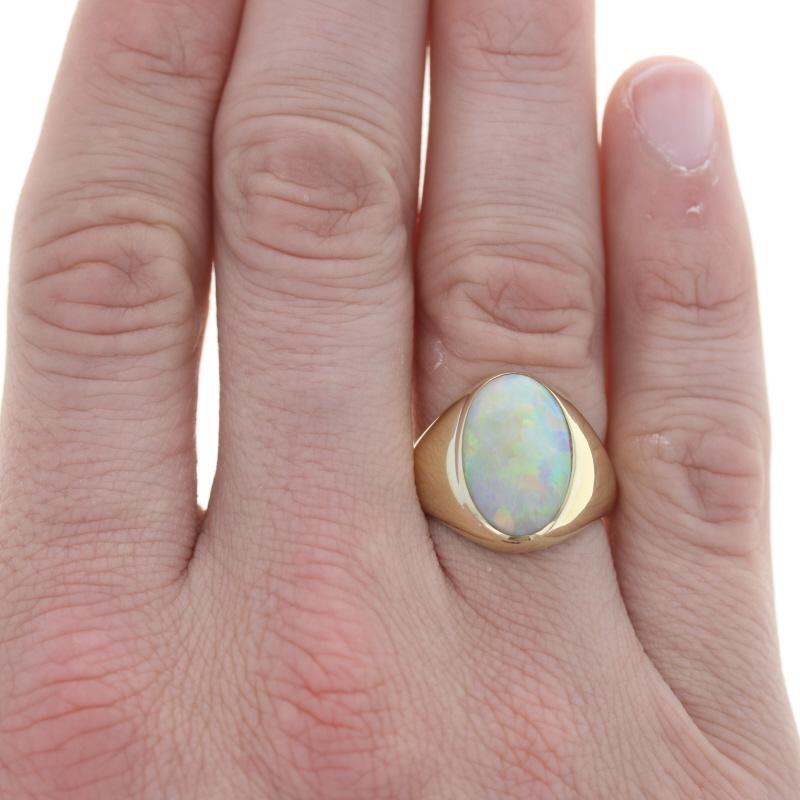 Oval Cut Yellow Gold Opal Men's Ring - 18k Oval Cabochon Cut 5.70ct Solitaire Size 9 1/4 For Sale