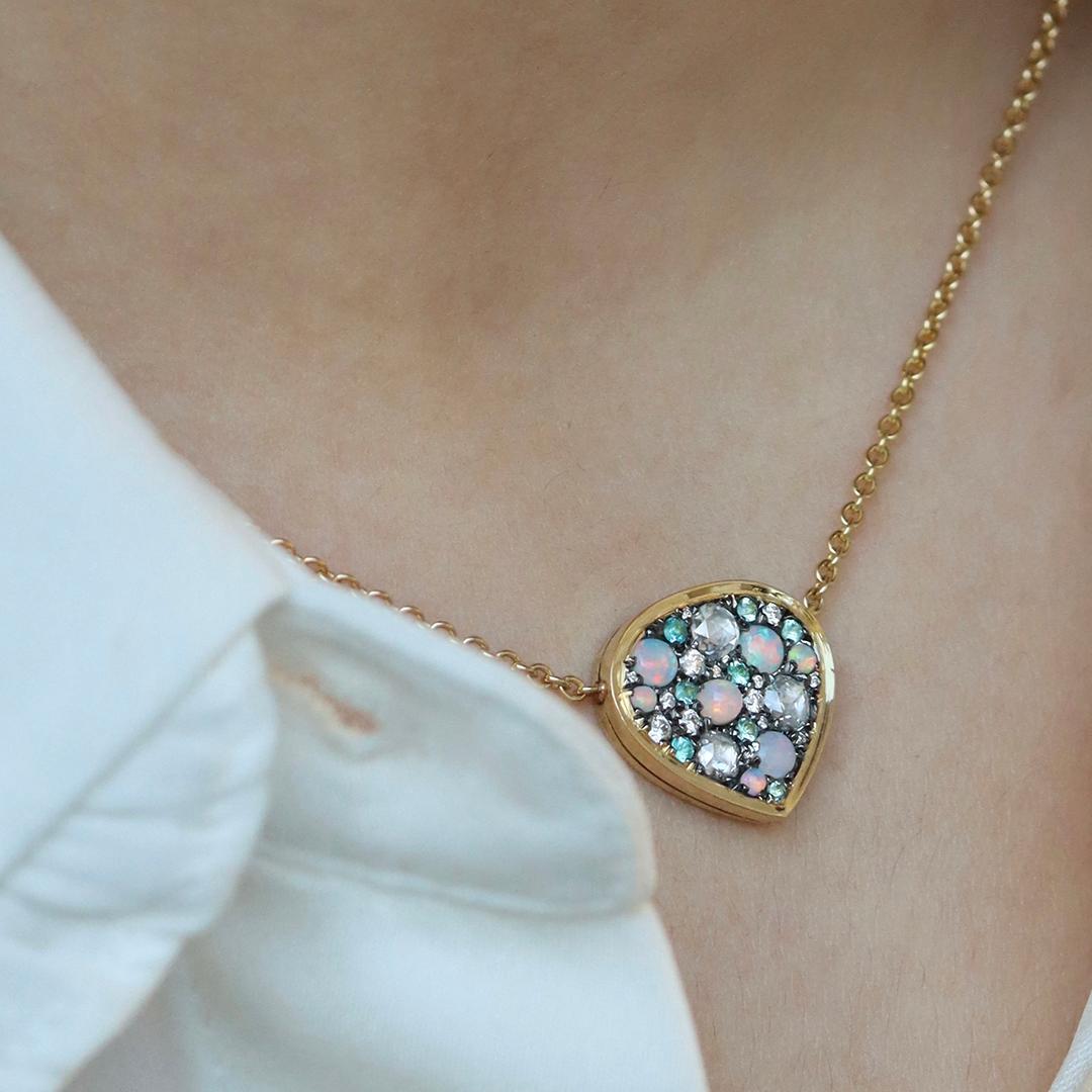 Collar Colgante Oro Amarillo Ópalo Paraiba Blanco Brillante y Diamantes talla Rosa en venta 14