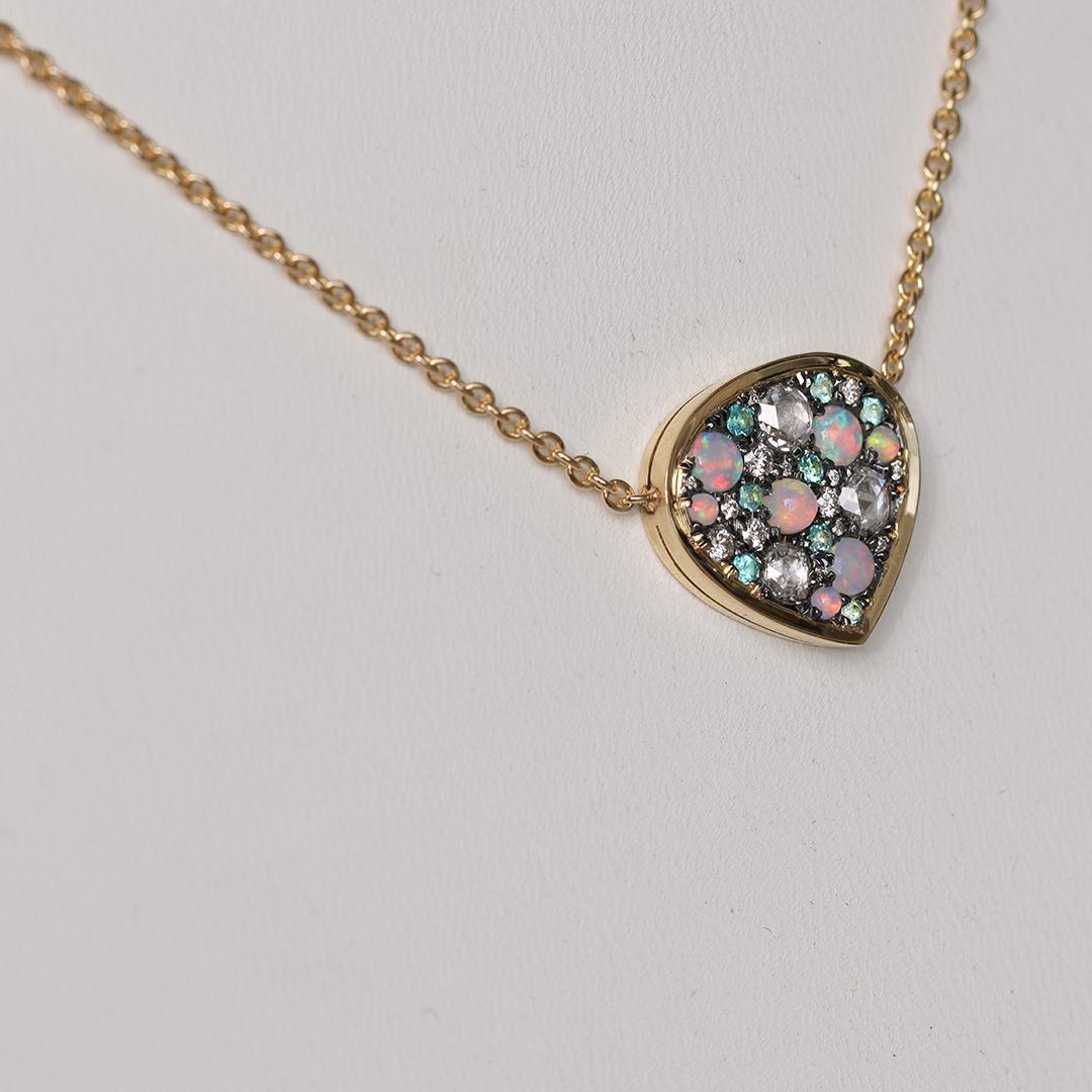 Yellow Gold Opal Paraiba White Brilliant- and Rose-Cut Diamond Pendant Necklace For Sale 2