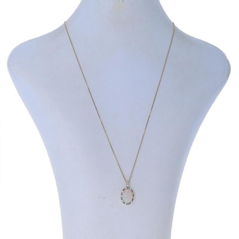 Taille ovale Collier en or jaune Opale Tsavorite Grenat Saphir Halo 14k Oval 4.47ctw Adjust en vente