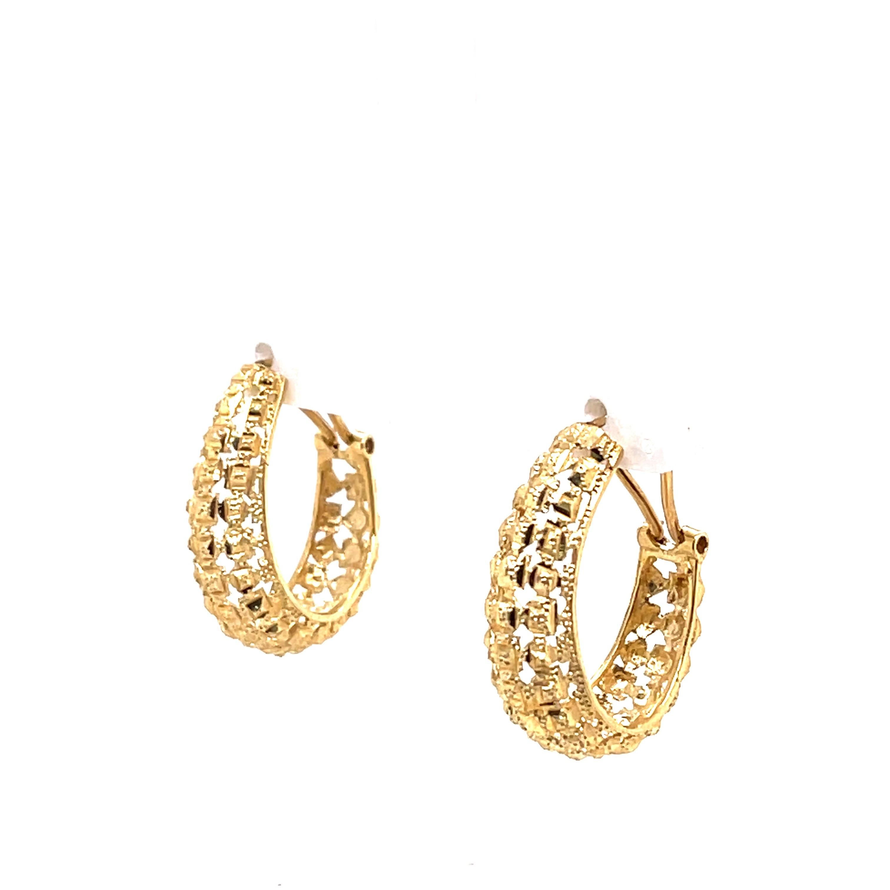 textured gold oval hoop earrings
