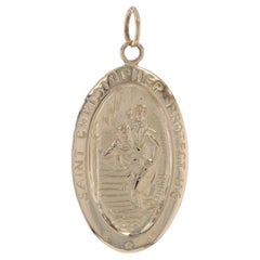 Ovaler Saint Christopher Faith Medaillon-Anhänger aus Gelbgold - 14k Protection Catholic