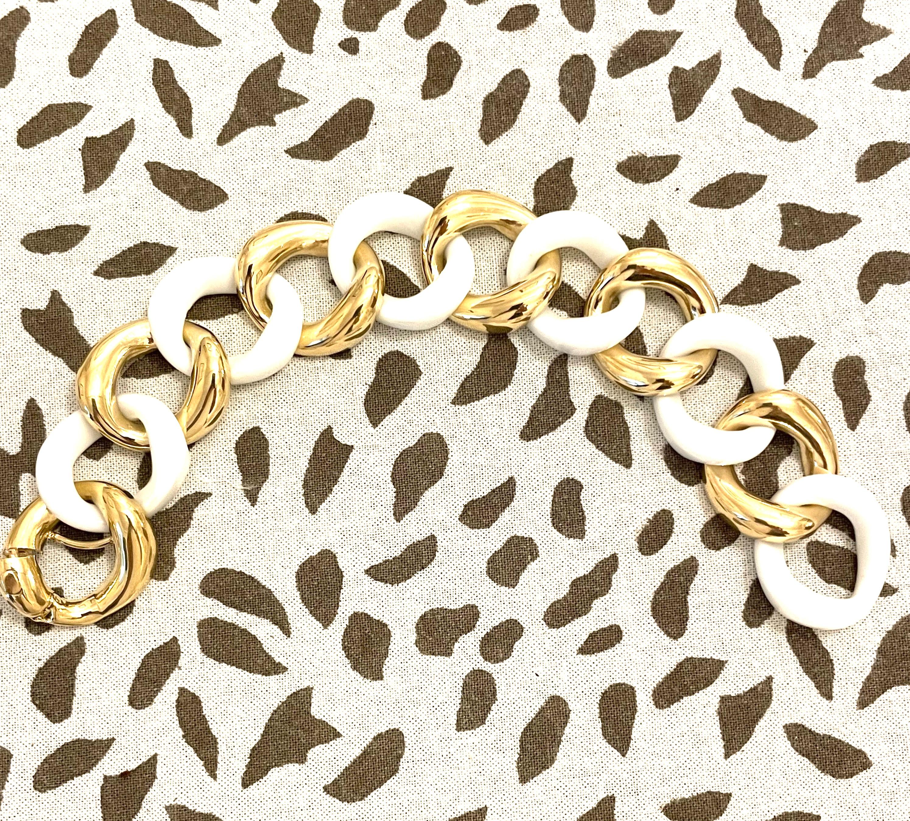 Yellow Gold Oval Spiral Link Bracelet For Sale 3