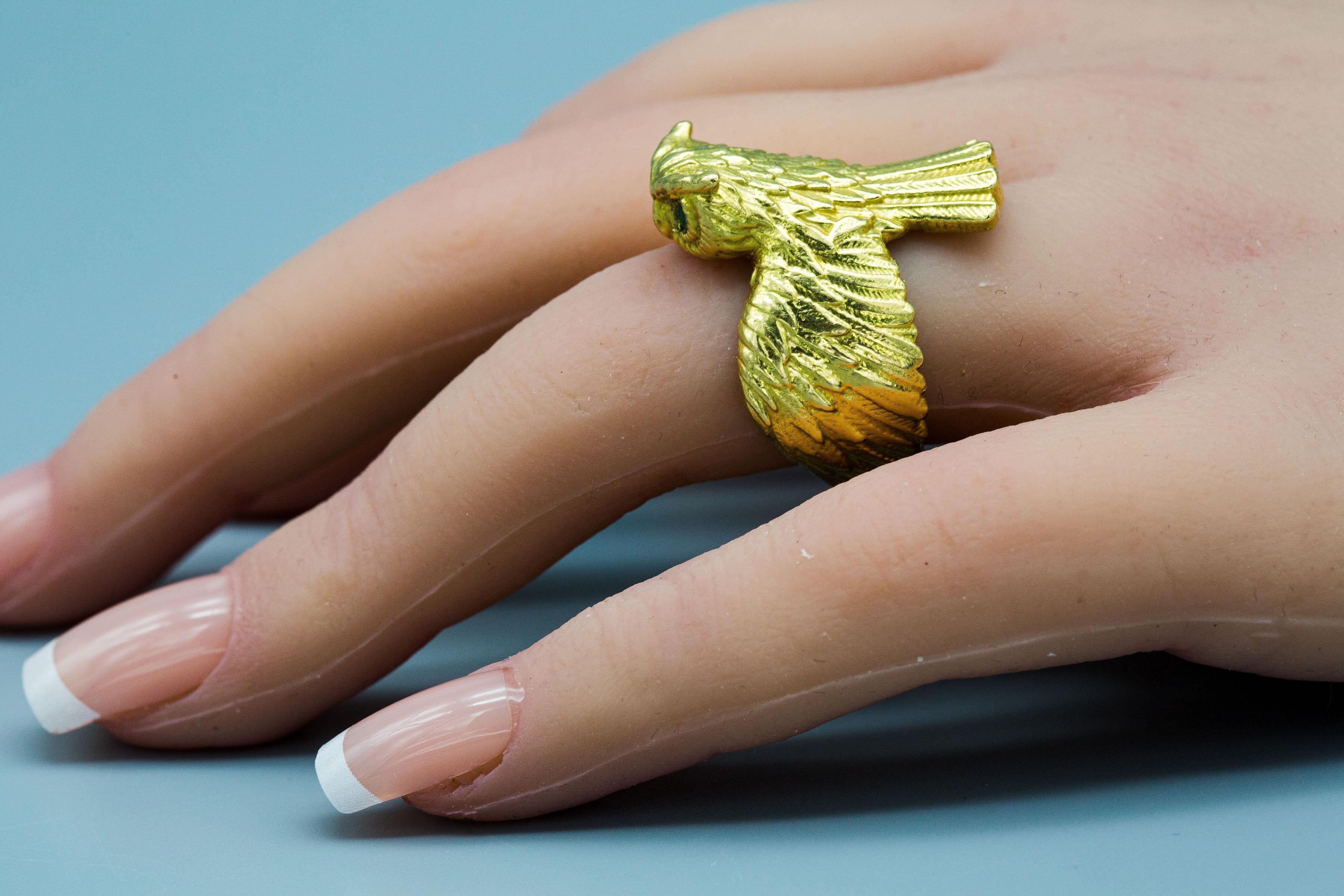 Charmante bague hibou en or jaune 18 carats en vente 4