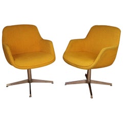 Yellow Gold Pair of Midcentury Swivel Barrel Chairs Steelcase