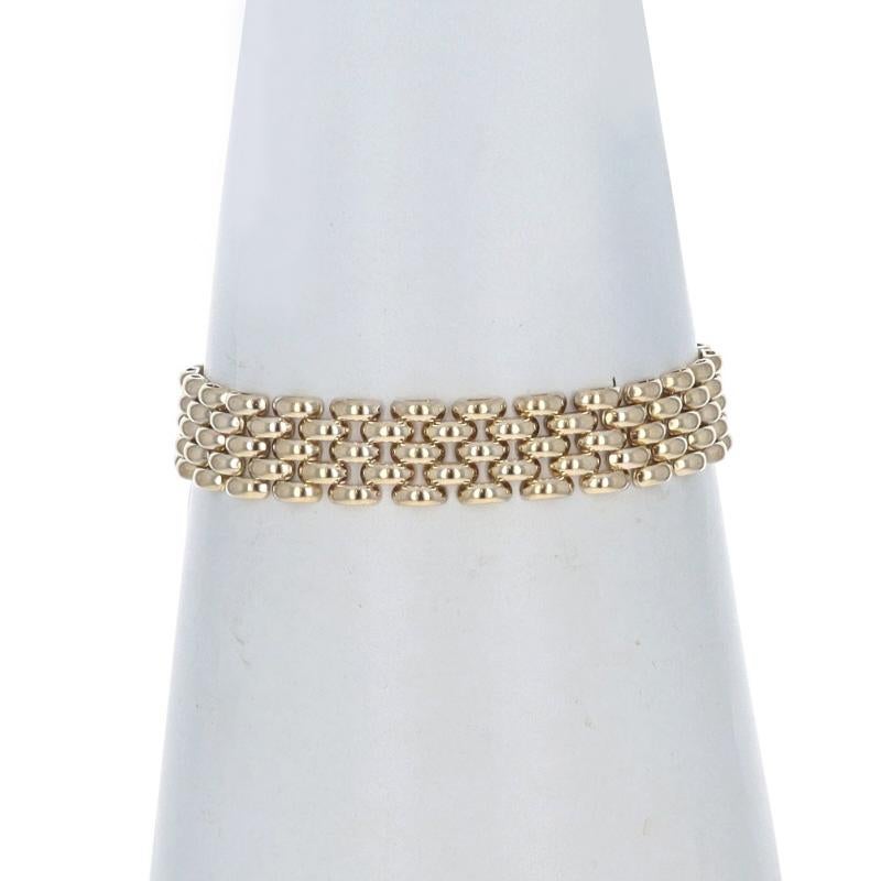 Contenu du métal : Or jaune 14k

Style de chaîne : Panthère
Style de bracelet : Chaîne
Type de fermeture : Fermoir à onglet avec deux fermoirs de sécurité latéraux

Mesures

Longueur : 6 1/2