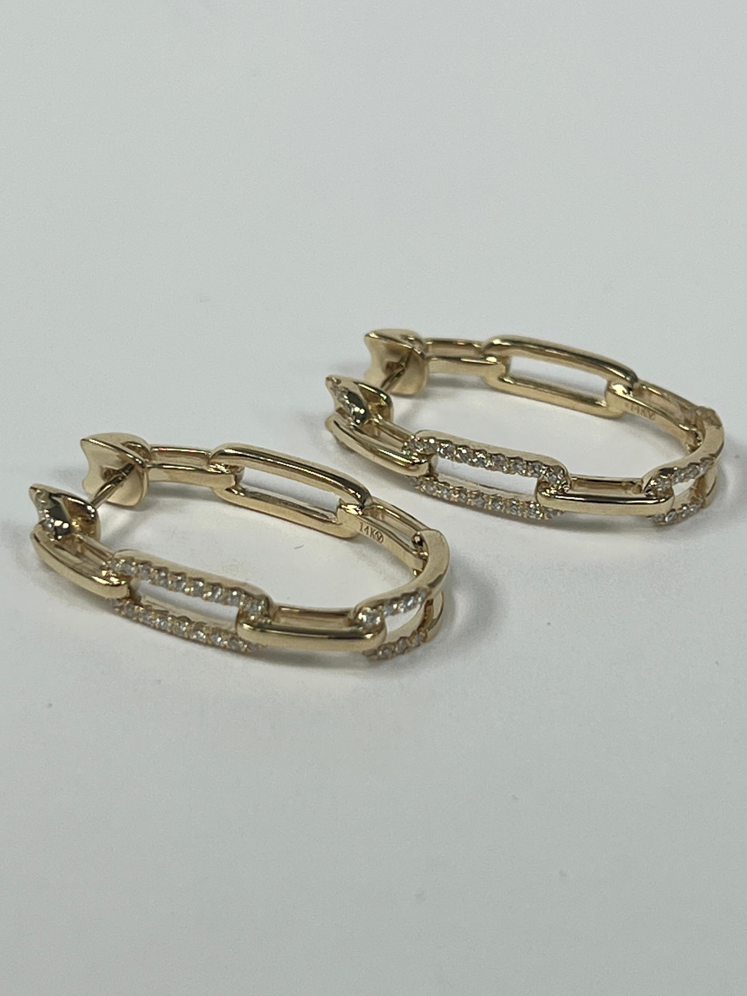Modern Yellow Gold Paperclip Earrings For Sale