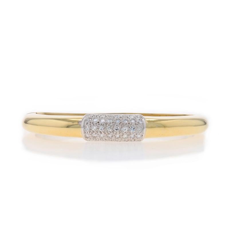 Contenu du métal : Or jaune 18k et or blanc 18k

Informations sur les pierres
Diamants naturels
Carat(s) : .80ctw
Coupe : Simple
Couleur : H - I
Clarté : VS1 - VS2

Total des carats : .80ctw

Style : Bracelet
Type de fermeture : Fermoir à