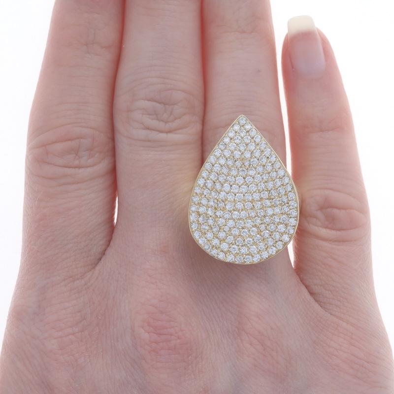 Round Cut Yellow Gold Pavé Diamond Leaf Cluster Cocktail Ring -18k Round 3.00ctw Botanical For Sale