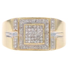 Anillo de oro amarillo con pavé de diamantes para hombre - 10k talla única .50ctw