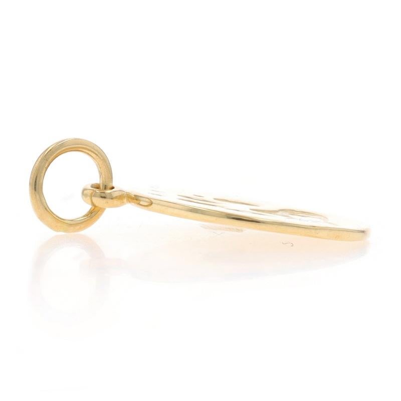 Pendentif en or jaune imprimé patte - 14k Animaux Nature Pets Pendentif Excellent état - En vente à Greensboro, NC