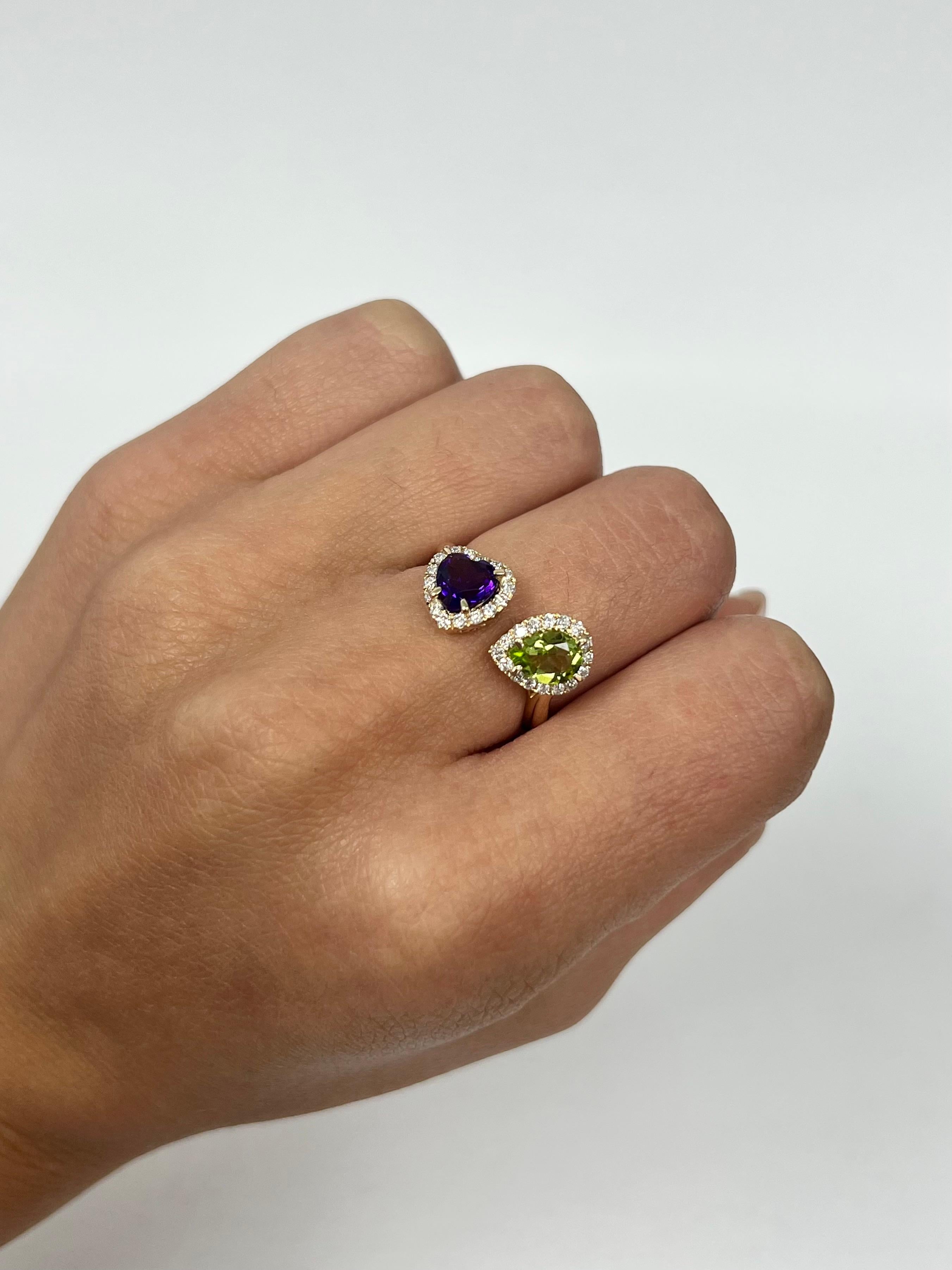 Modern Yellow Gold Pear Peridot and Heart Amethyst Diamond Ring For Sale