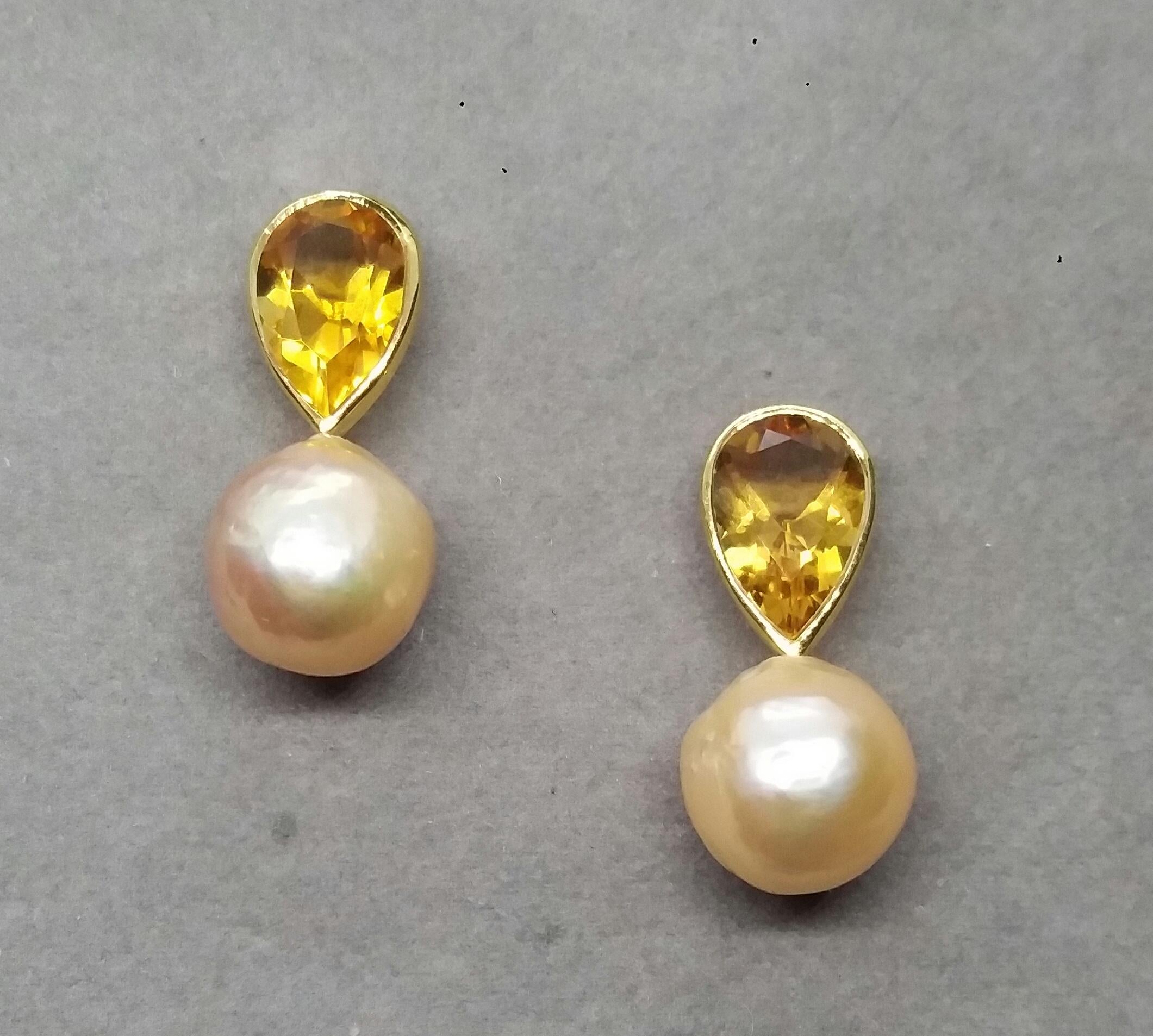Contemporary Pear Shape Citrine Natural Cream Color Baroque Pearls Yellow Gold Stud Earrings For Sale