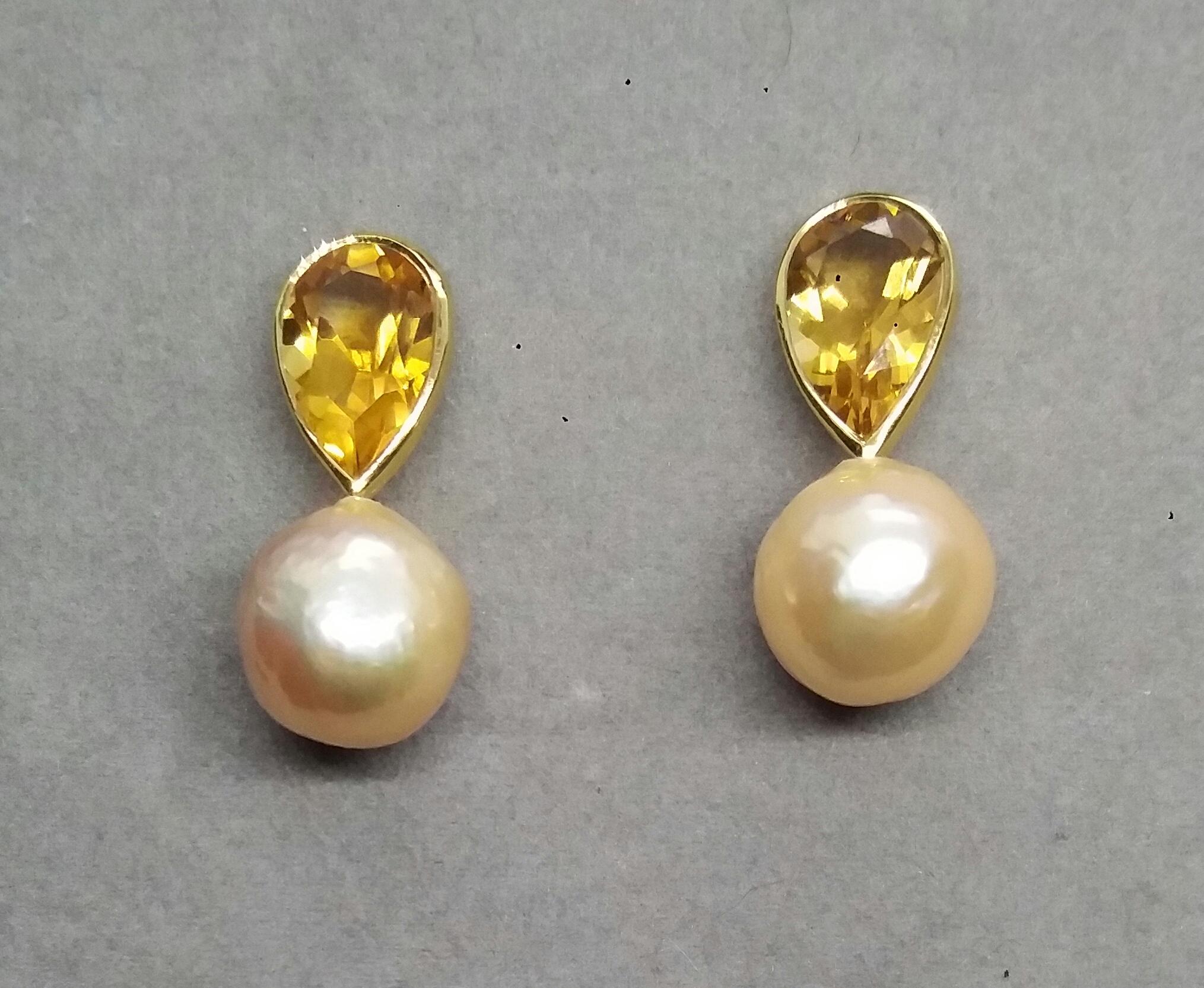 Contemporary Yellow Gold Pear Shape Citrine Natural Cream Color Baroque Pearls Stud Earrings For Sale