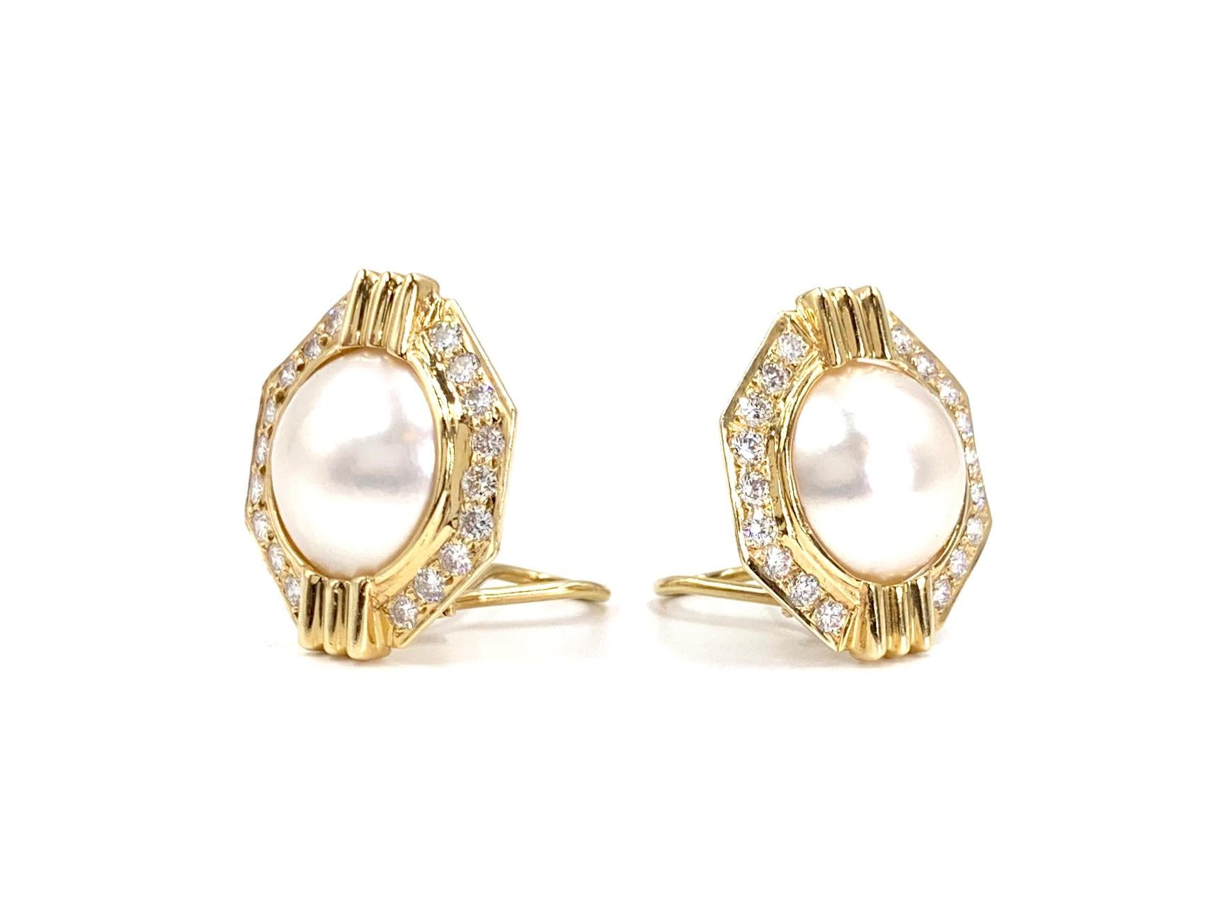 Comfortable and wearable polished 14 karat yellow gold genuine mabé pearl and round brilliant diamond button style geometric octagon earrings. Earrings have an approximate total weight of 1.80 carats with approximate quality of F-G color, SI1