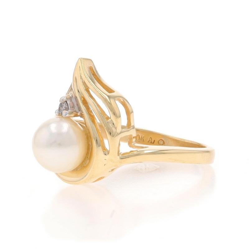 Yellow Gold Pearl Diamond Bypass Ring 10k In Excellent Condition For Sale In Greensboro, NC
