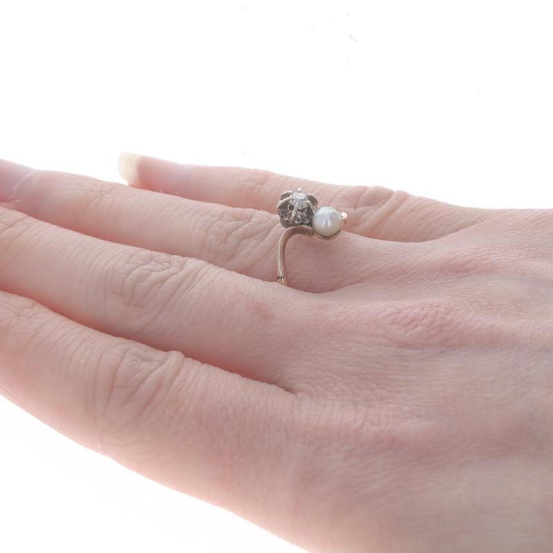 Donna Anello bypass in oro giallo con perle e diamanti - 10k .13ct floreale antico in vendita