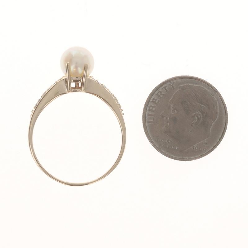 Anello con diamante e perla in oro giallo - 14k .12ctw in vendita 1