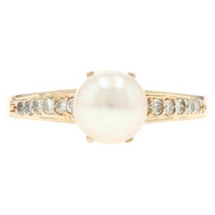 Yellow Gold Pearl Diamond Ring - 14k .12ctw