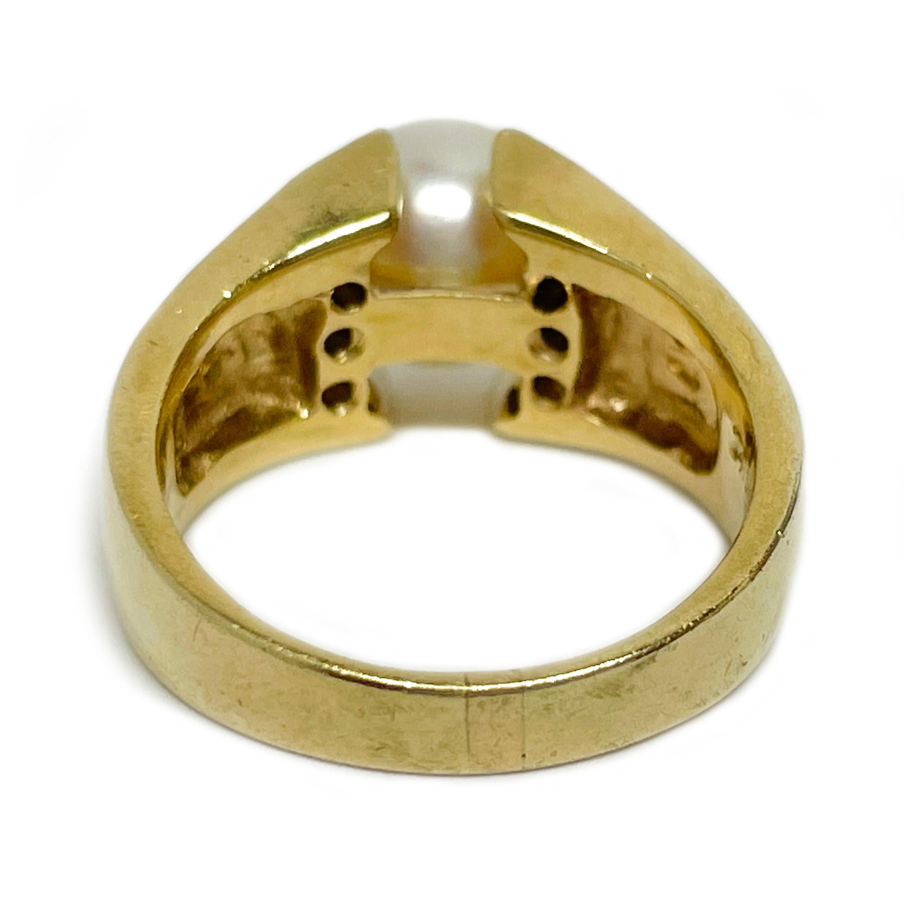 Taille ronde Bague en or jaune, perle et diamant en vente