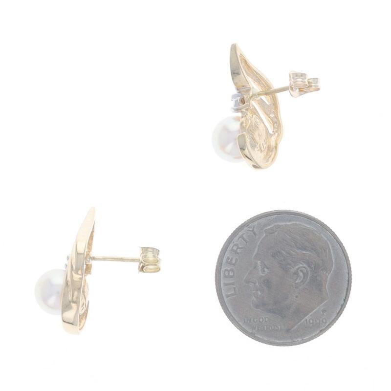 Boucles d'oreilles or jaune perle diamant - 10k Swirl Pierced Excellent état - En vente à Greensboro, NC