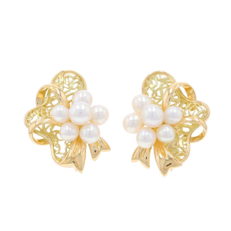 Metal Content: 18k Yellow Gold

Stone Information

Cultured Pearls

Style: Large Stud
Fastening Type: Adjustable Screw-Back Clip-On Closures
Theme: Floral Scrollwork Bow

Measurements

Tall: 29/32