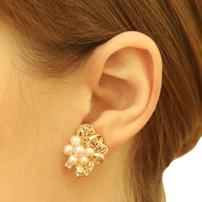 Women's Yellow Gold Pearl Floral Scroll Bow Lg Stud Earrings - 18k Adjust Screw Clip-Ons For Sale
