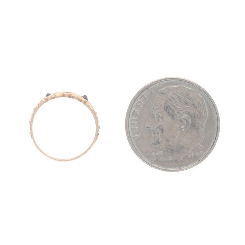Yellow Gold Pearl Garnet Victorian Baby Ring - 10k Midi Antique Child's Sz 1/2 In Good Condition For Sale In Greensboro, NC