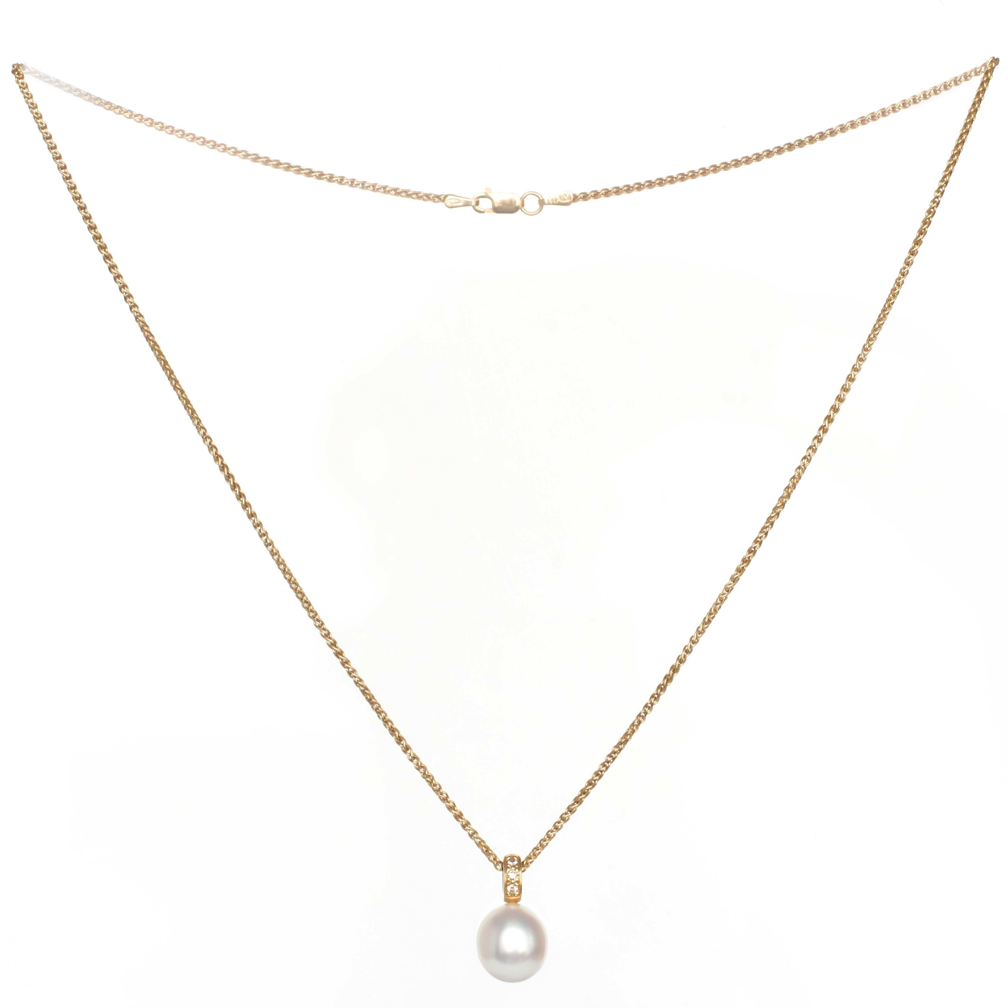 Yellow Gold Pearl Necklace For Sale