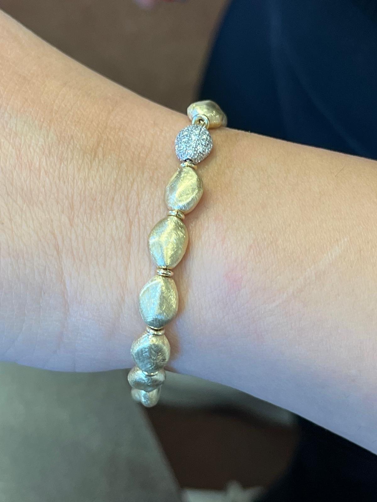Round Cut Yellow Gold Pebble diamond Tennis Bracelet 14K For Sale