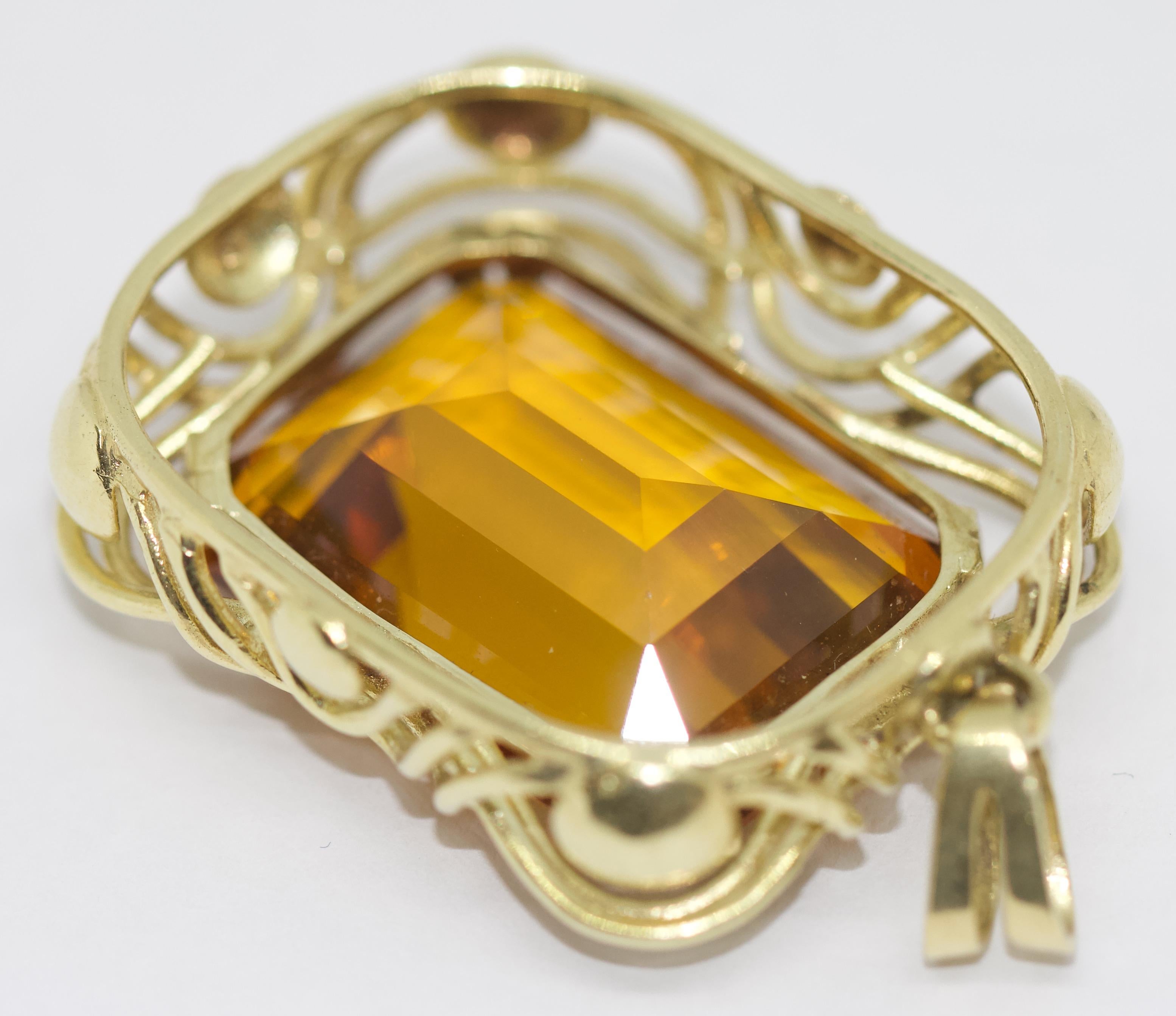 Yellow Gold Pendant, Enhancer, with Large Emerald Cut Citrine In Good Condition For Sale In Berlin, DE