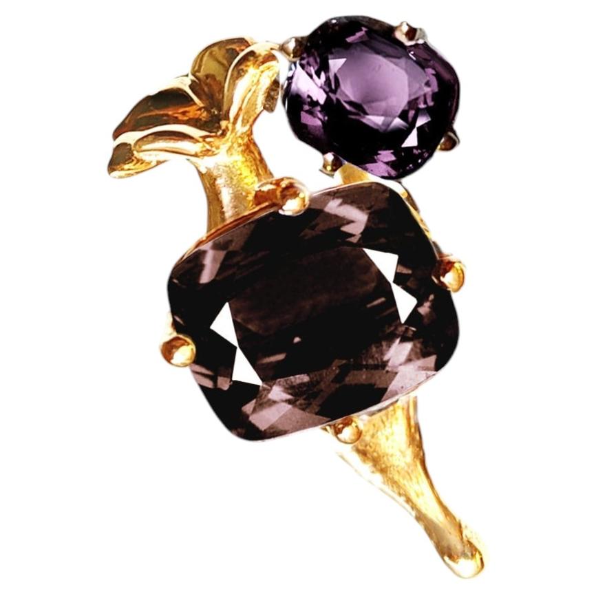 Collana con ciondolo in oro giallo con quarzo color cioccolato fondente e ametista