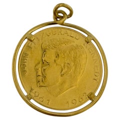 Yellow Gold Pendant with John Fitzgerald Kennedy Coin
