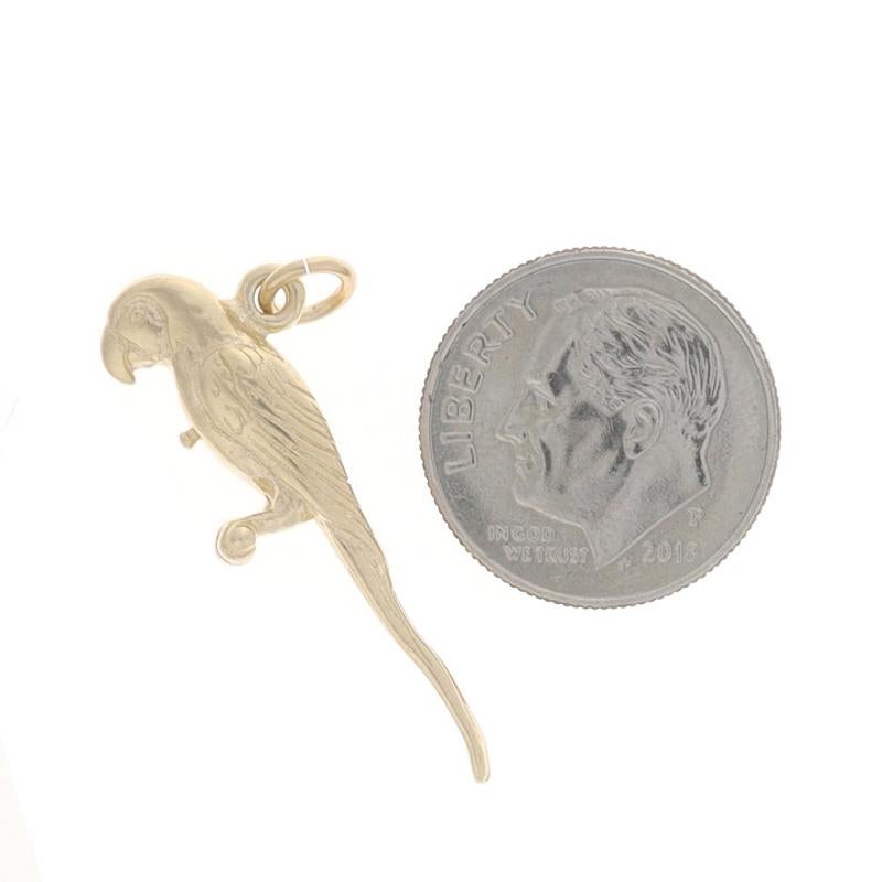 Gelbgold Perching Papagei Charm - 14k Tropischer Vogel-Anhänger Damen