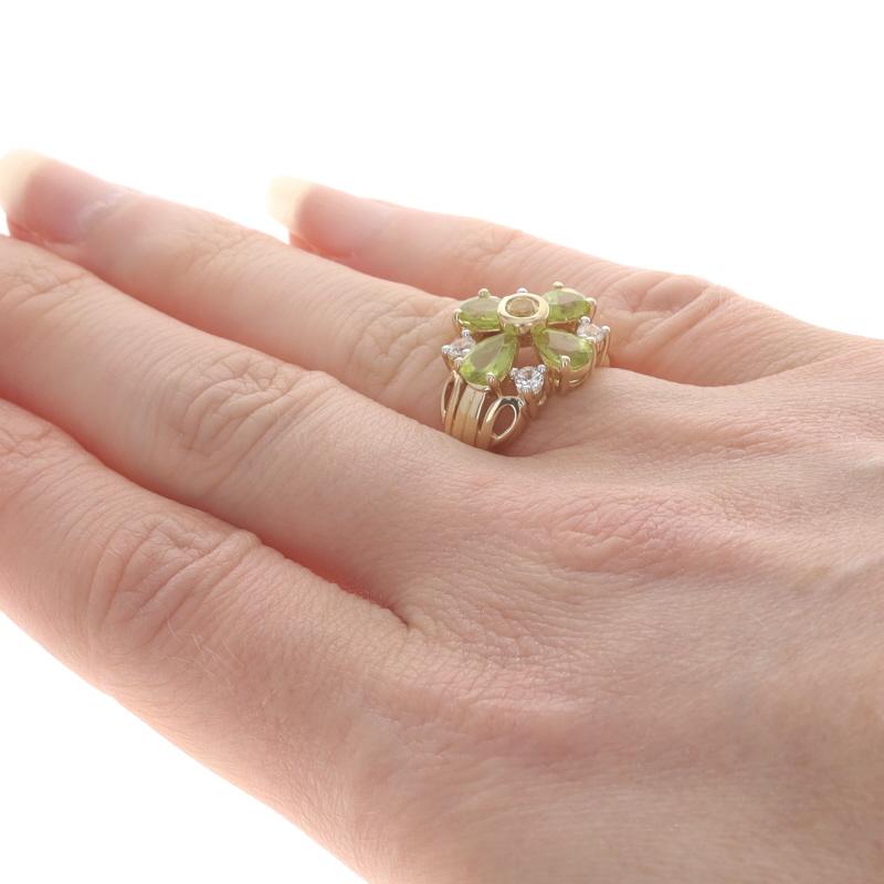 Yellow Gold Peridot Citrine White Topaz Cluster Cocktail Ring - 14k Pear 2.23ctw In Excellent Condition In Greensboro, NC