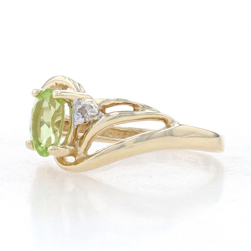 Yellow Gold Peridot & Diamond Bypass Ring - 10k Oval .50ct In Excellent Condition For Sale In Greensboro, NC