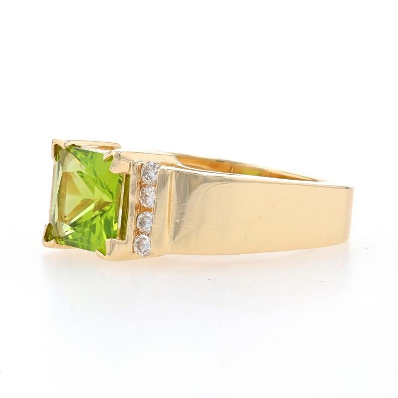 Princess Cut Yellow Gold Peridot & Diamond Ring - 14k Princess 2.60ctw Euro Shank Size 7 For Sale