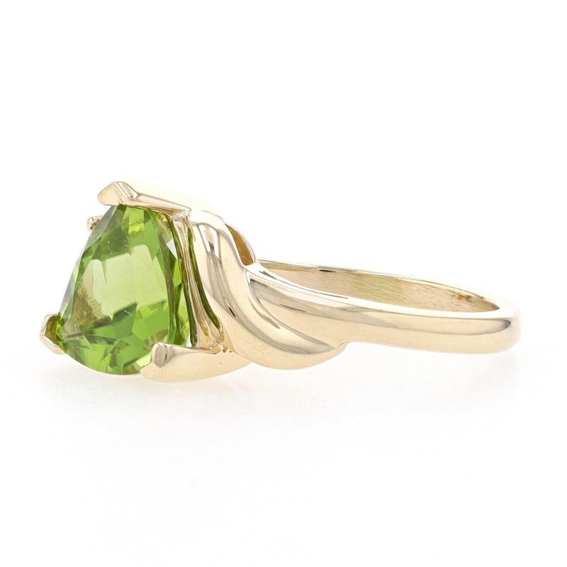 Yellow Gold Peridot & Diamond Ring - 14k Trillion 1.55ct Bypass-Inspired In Excellent Condition For Sale In Greensboro, NC