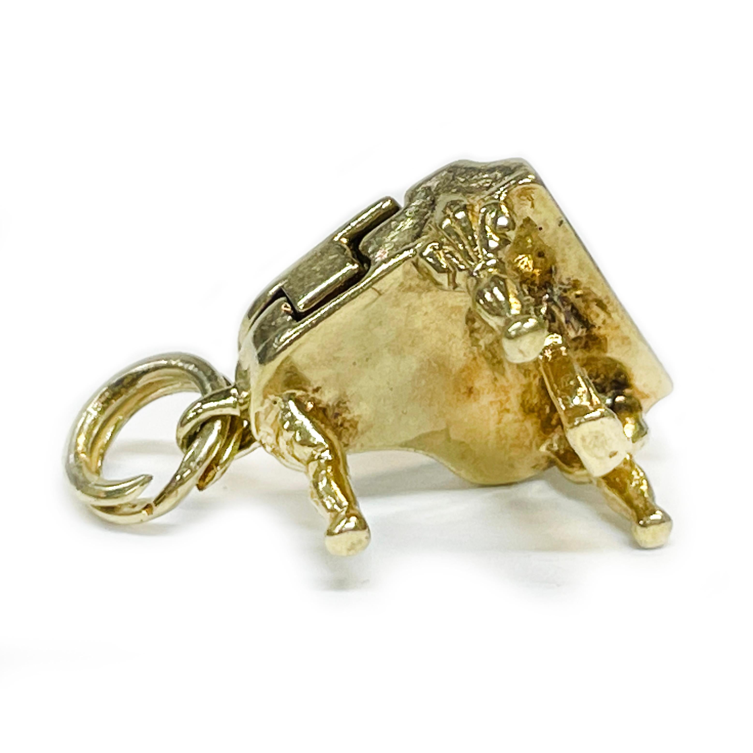 Retro Yellow Gold Piano Charm Pendant For Sale