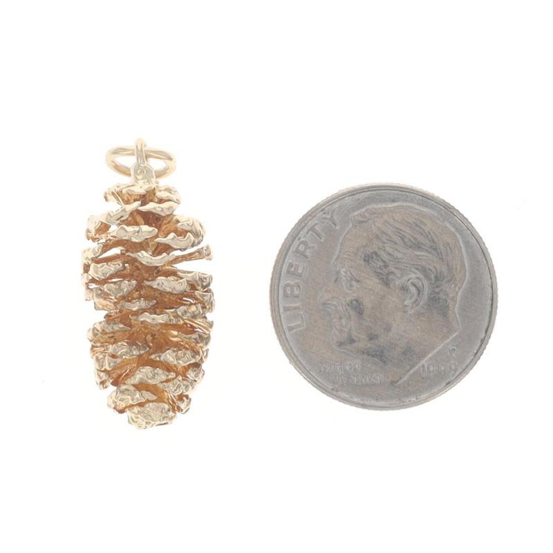 Yellow Gold Pinecone Charm - 14k North Carolina State Pine Tree Nature Damen im Angebot