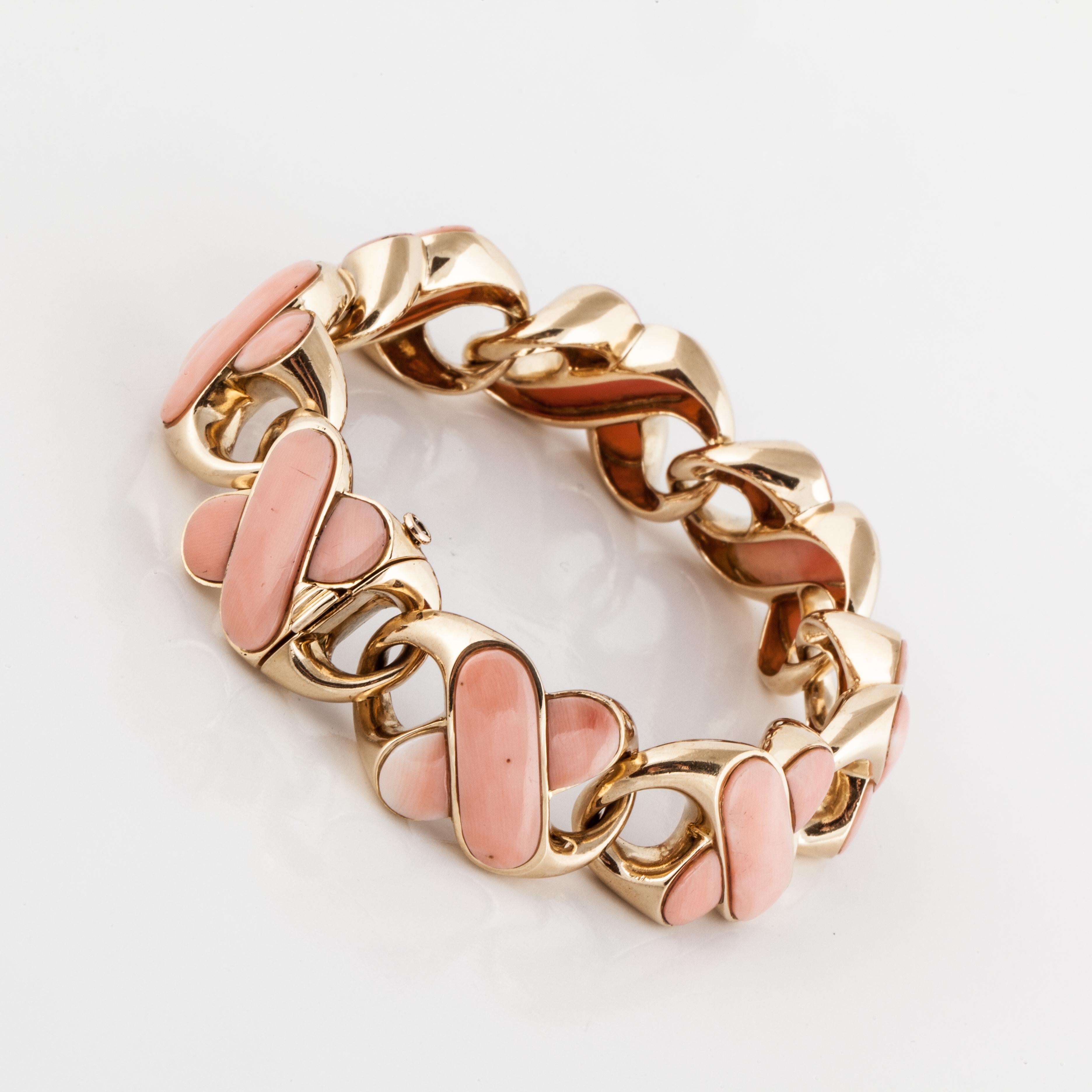 Women's 18K Yellow Gold Pink Coral French Bracelet
