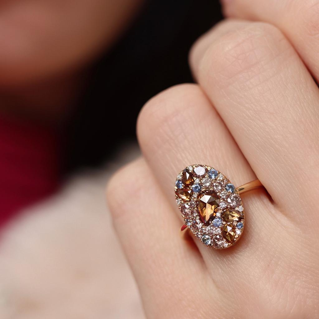 Women's Yellow Gold Pink Diamond Brown Rose-Cut Diamond Mosaic Pave Ring 